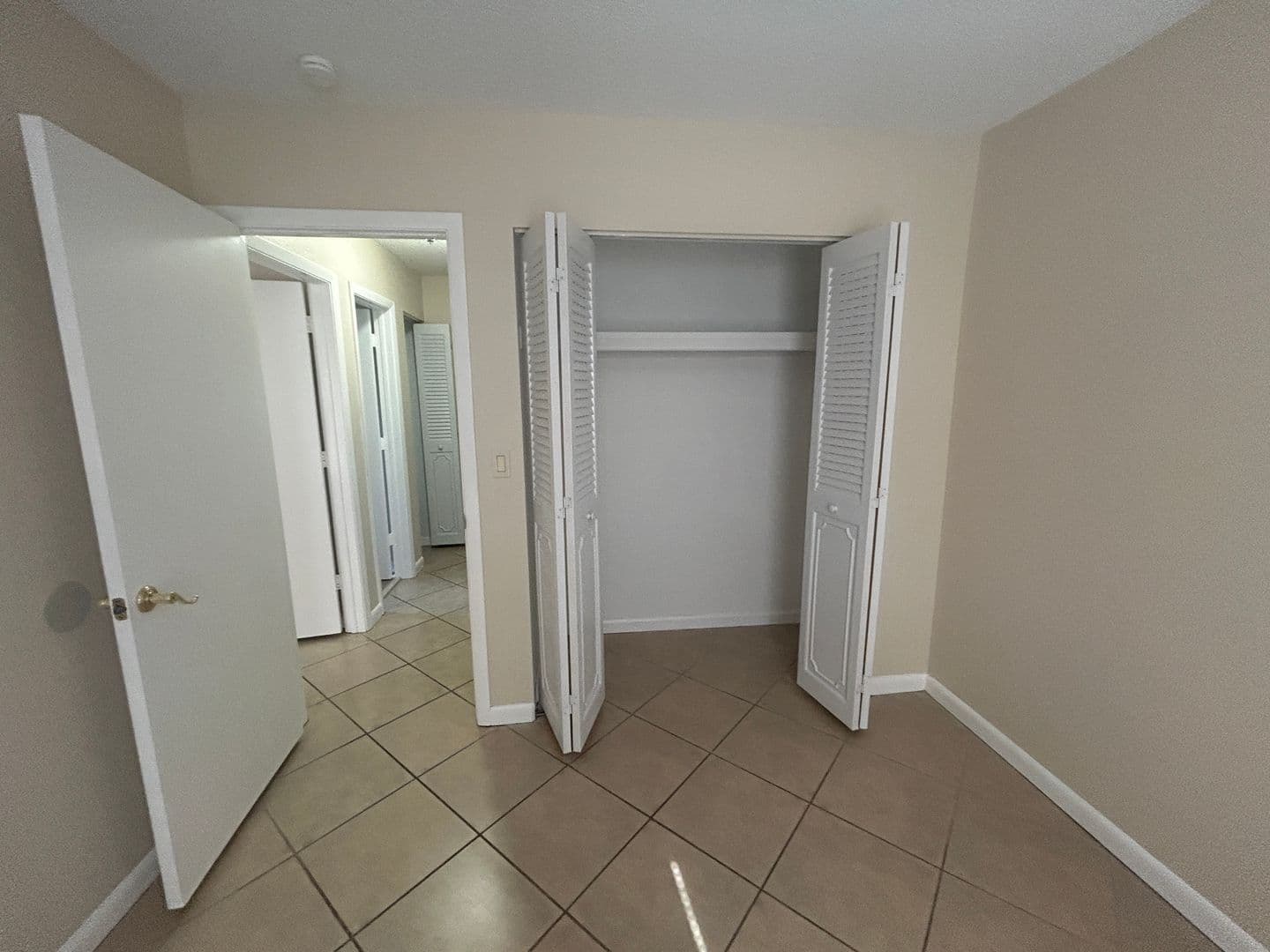 North Fort Myers House: 1002 Jolly Road