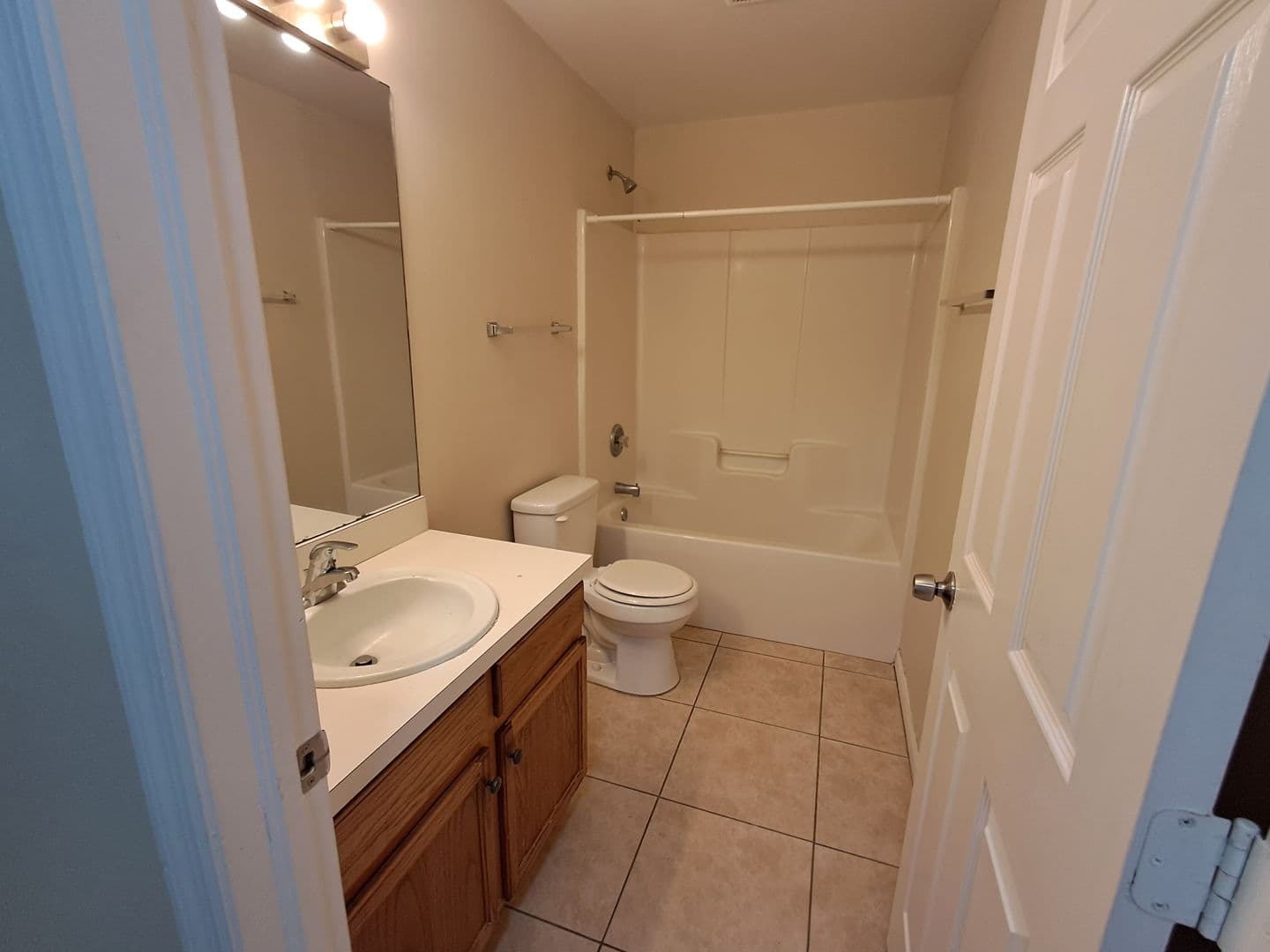 Lehigh Acres Apartment: 133-135 Meadow Road