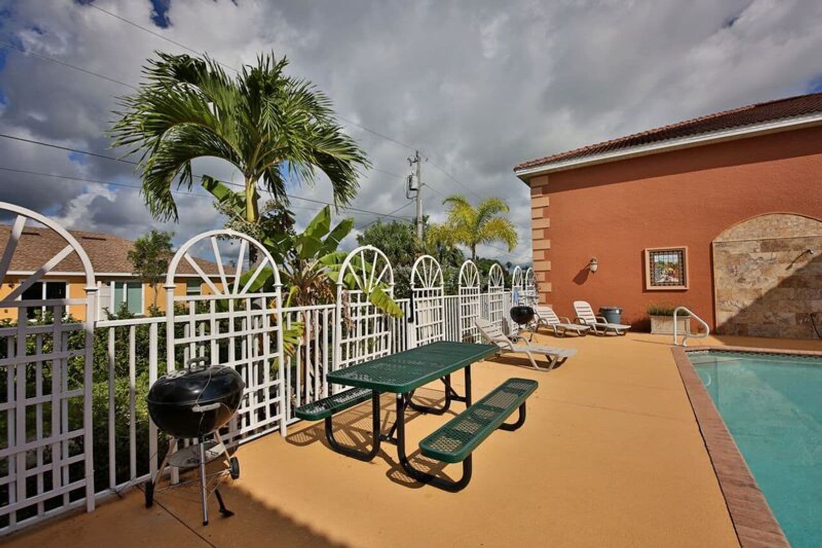 Cape Coral Condo: 3910 Santa Barbara Blvd