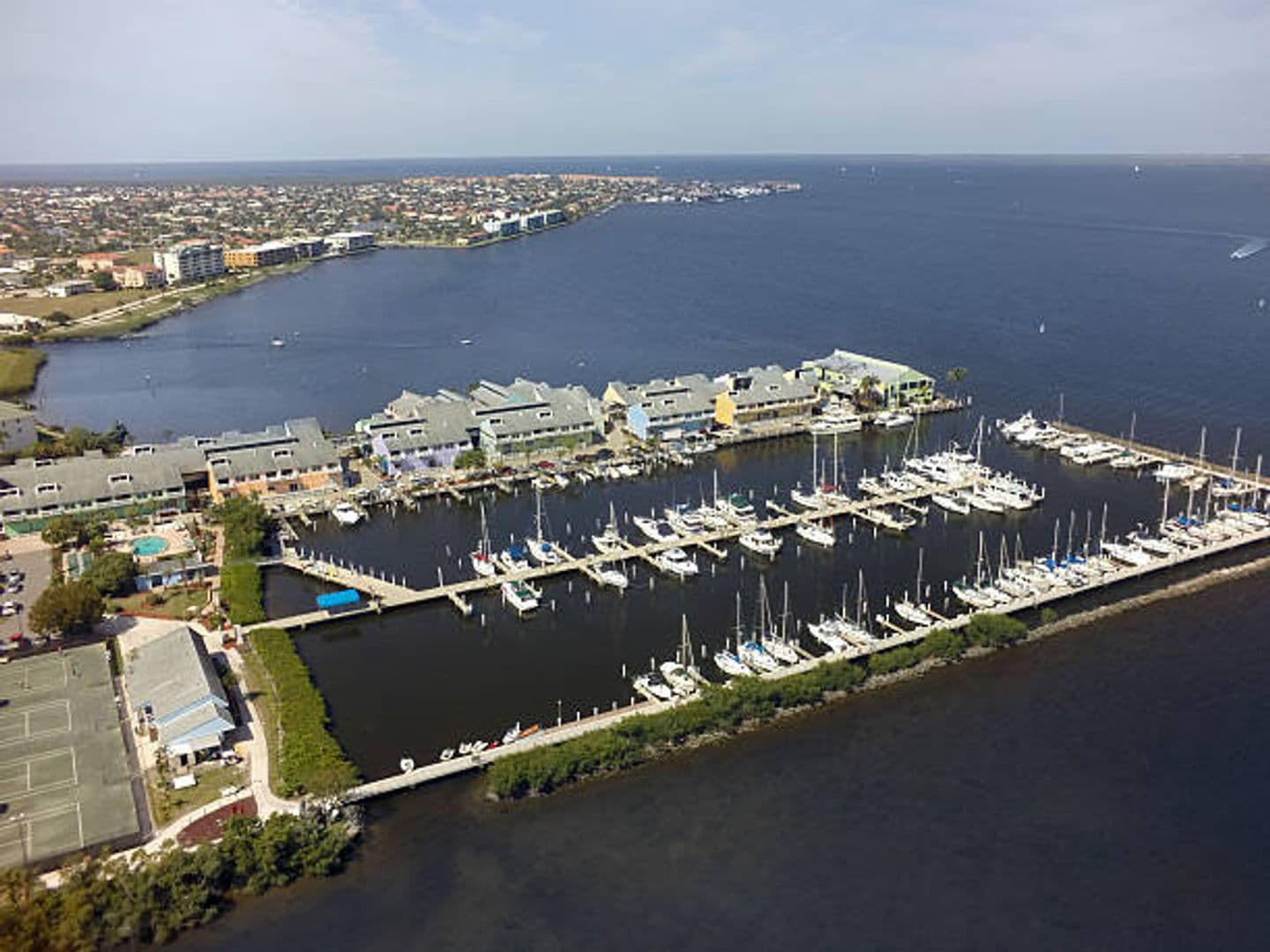 Punta Gorda Apartment: 1400 Mineo Dr