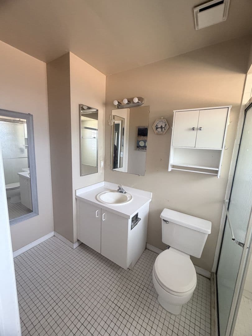 Cape Coral Apartment: 708 SE 47th St