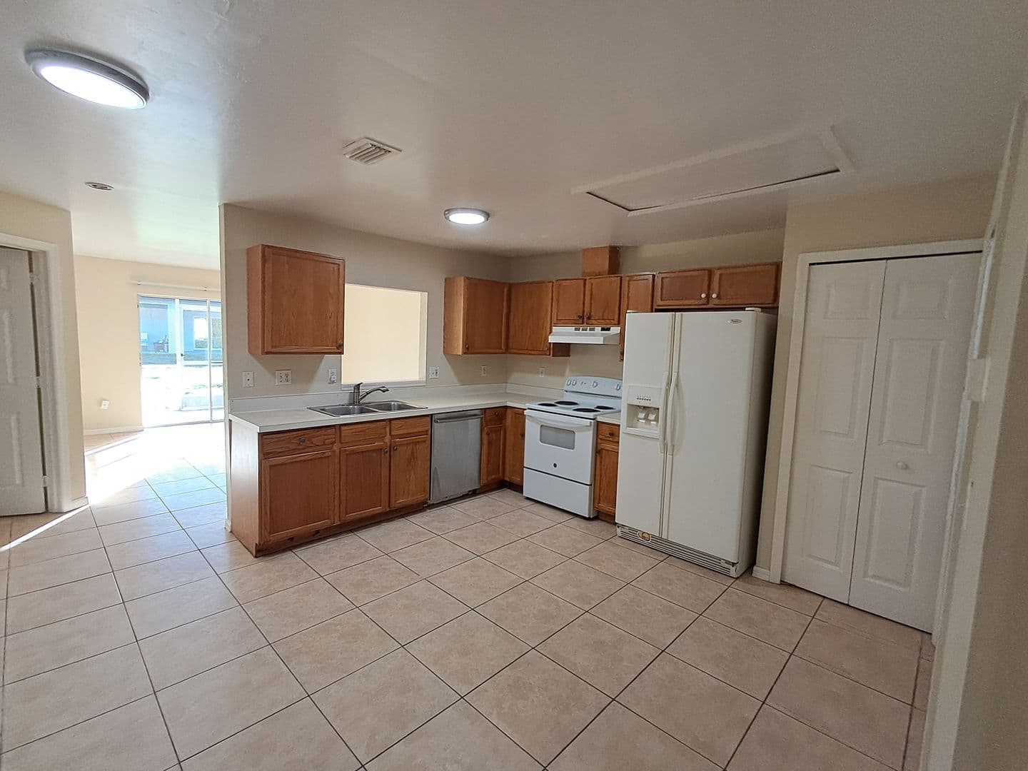 Lehigh Acres Apartment: 133-135 Meadow Road