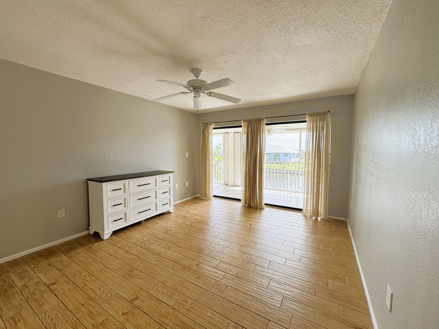 Punta Gorda Apartment: 1400 Mineo Dr