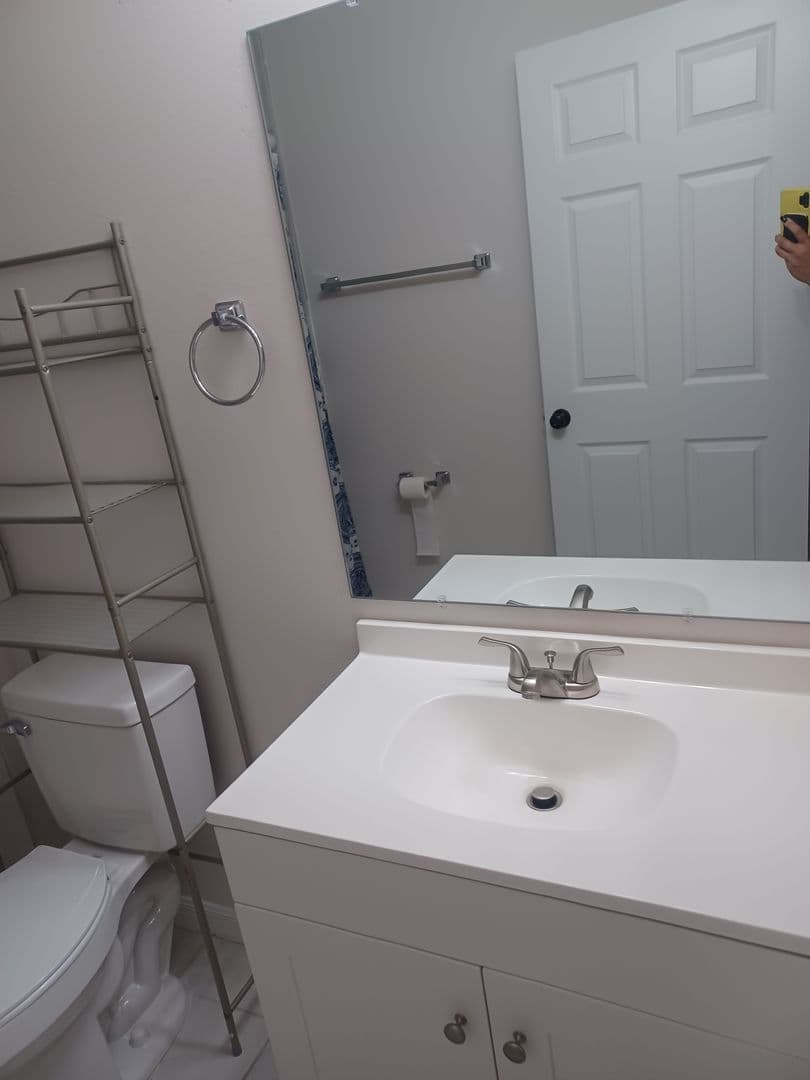 Cape Coral House: 637 NE 5th Ave