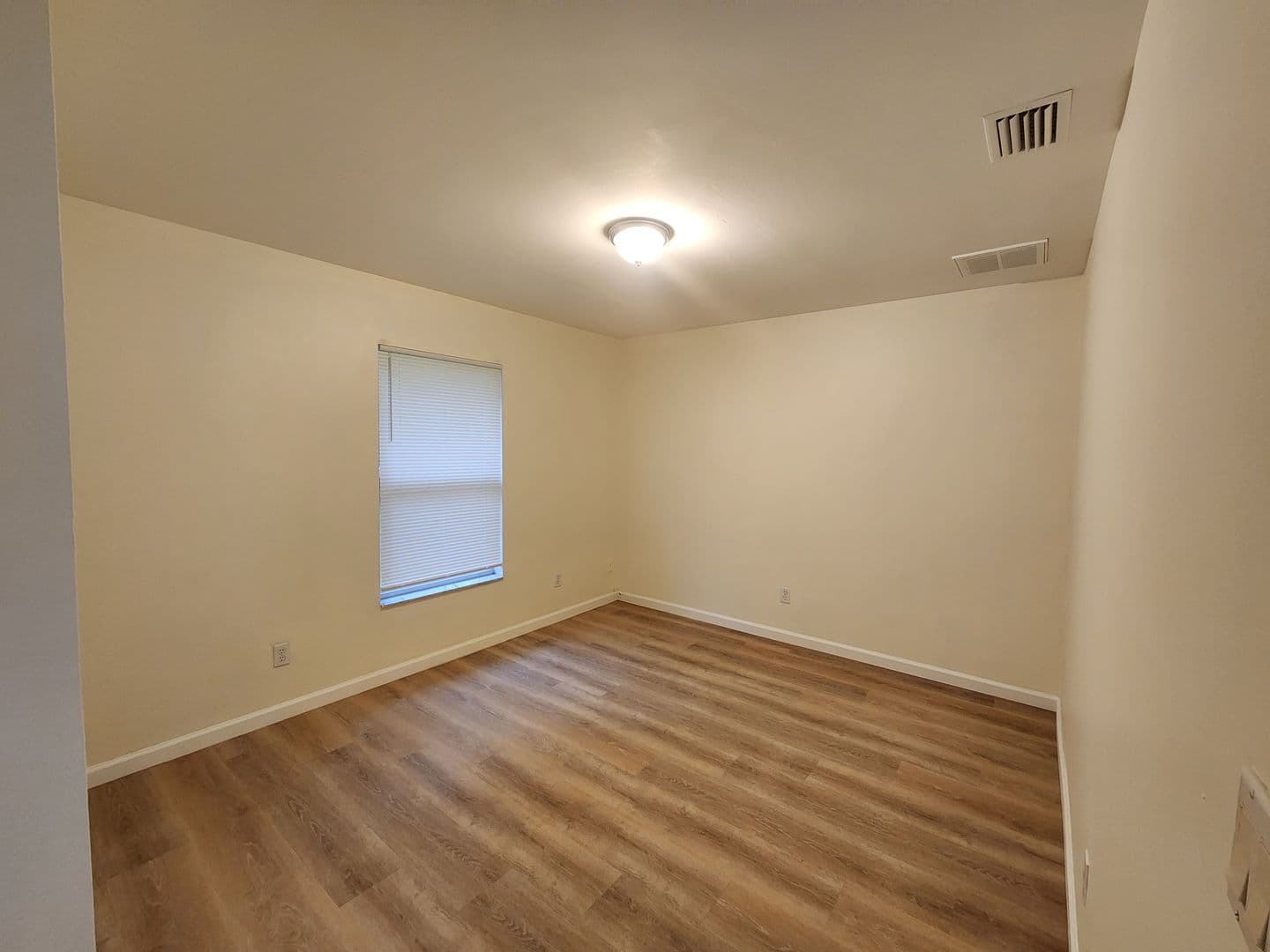 Lehigh Acres Apartment: 4713-4715 1st St SW