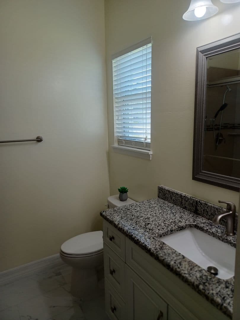 Cape Coral Multiplex: 1725 SW 32nd Terr - 1725 SW 32nd Terr
