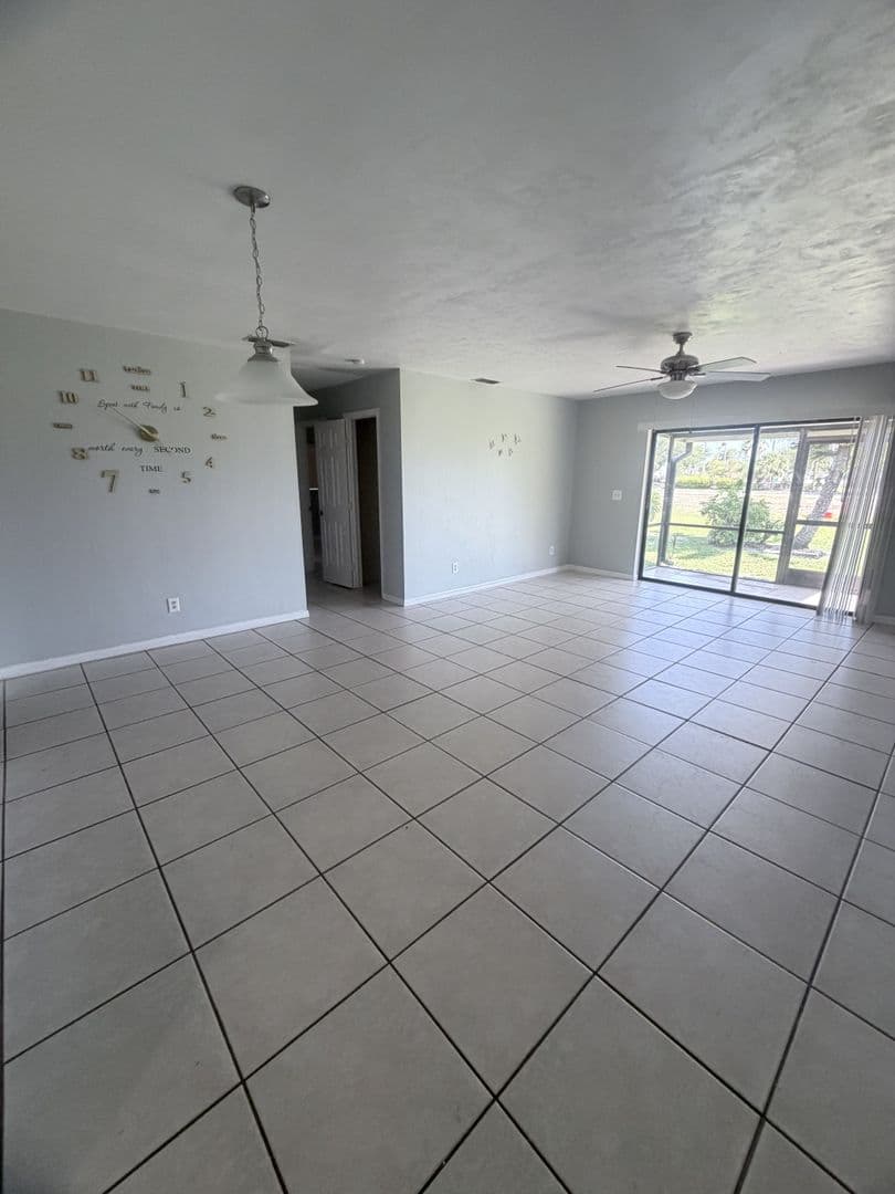 Cape Coral Apartment: 708 SE 47th St
