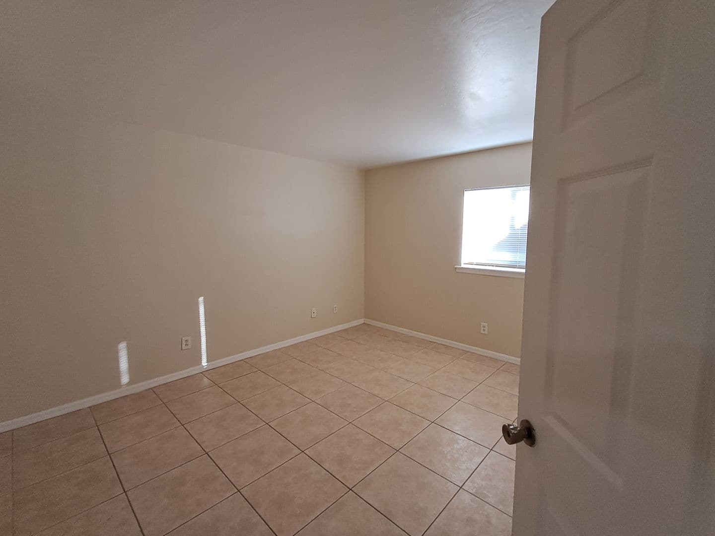 Lehigh Acres Apartment: 133-135 Meadow Road