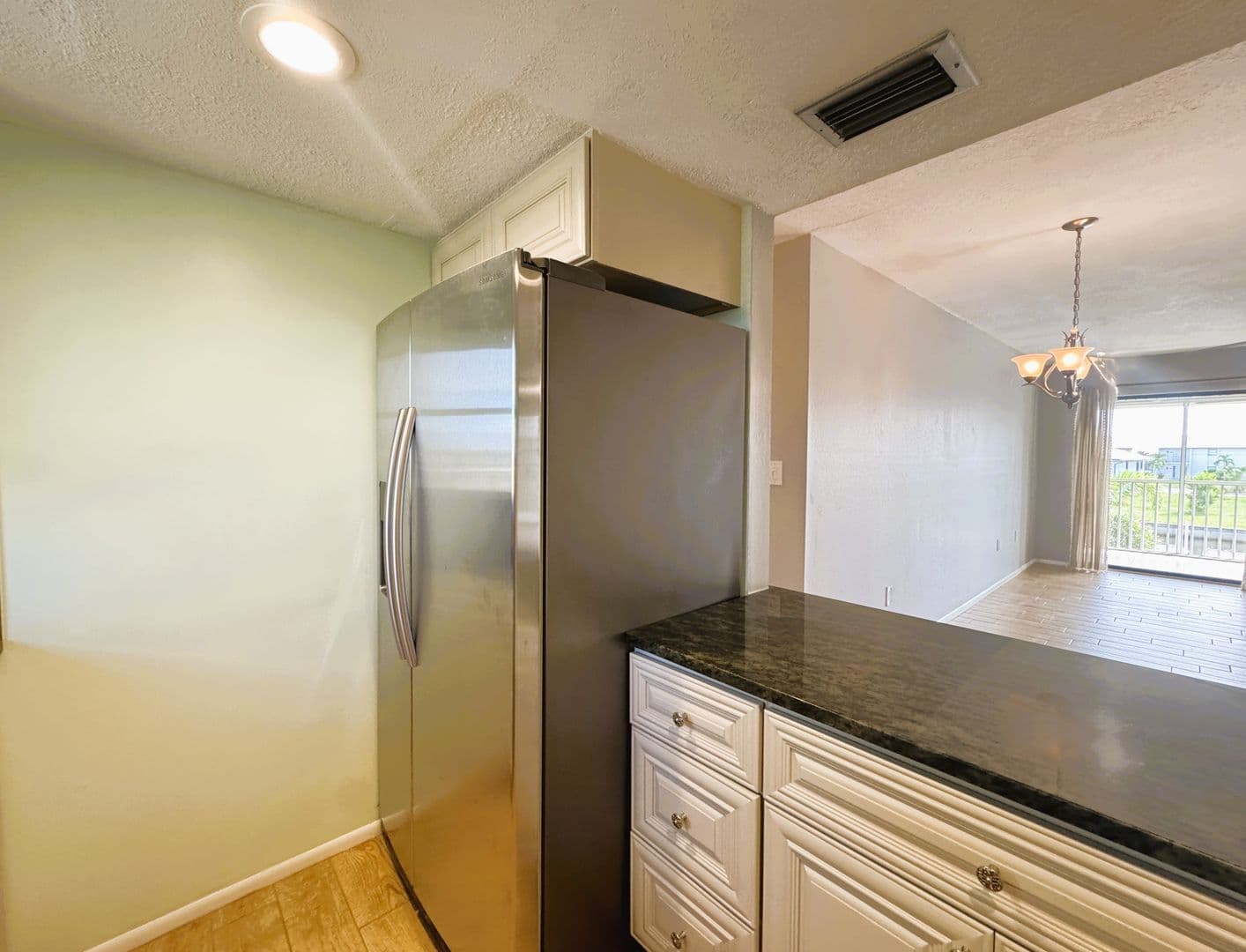 Punta Gorda Apartment: 1400 Mineo Dr