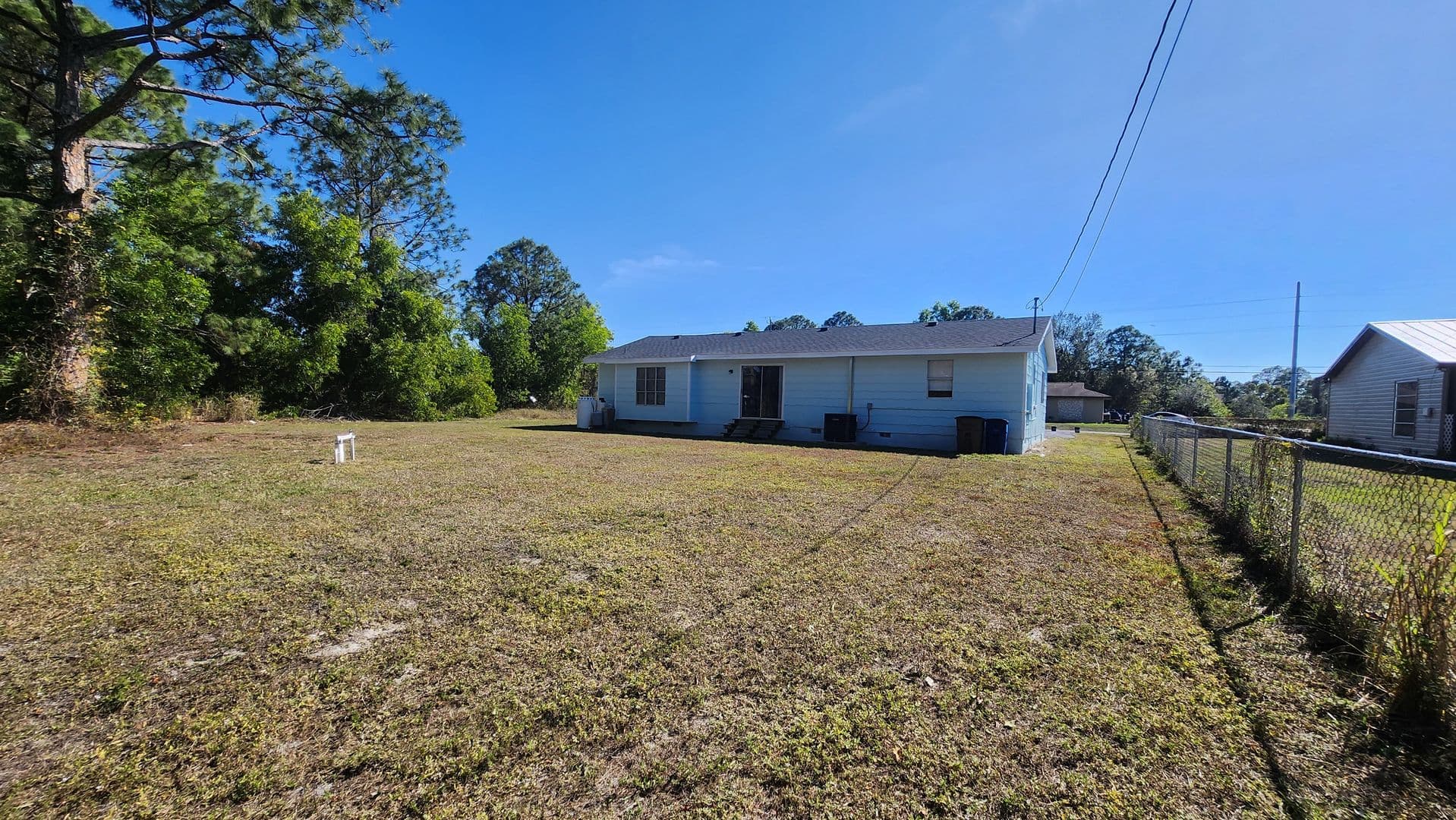 Lehigh Acres House: 4112 W 2nd St