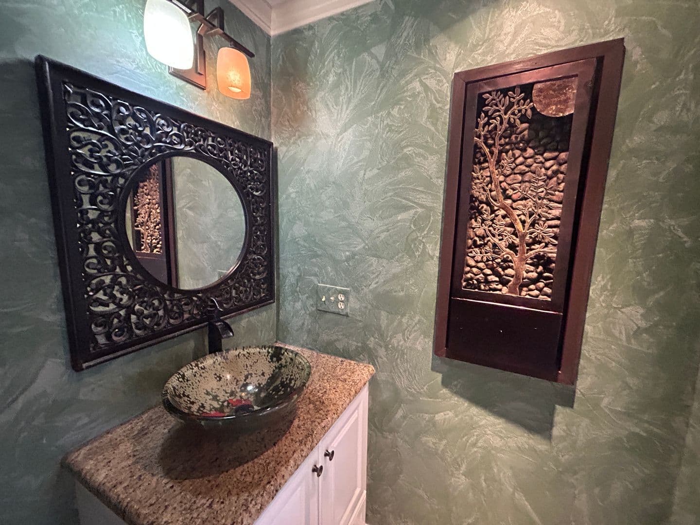 Fort Myers House: 6494 Royal Woods Dr 2