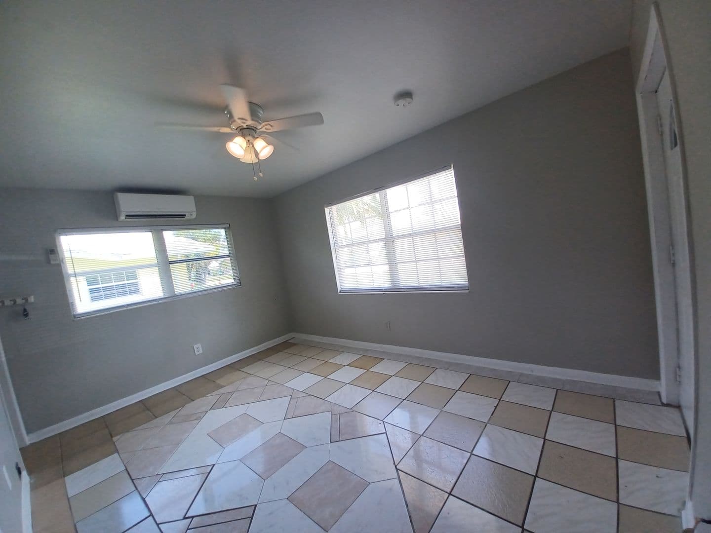 Cape Coral Apartment: 4970 Vincennes ST