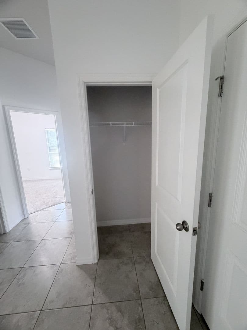 Cape Coral House: 328 Jacaranda Pkwy E