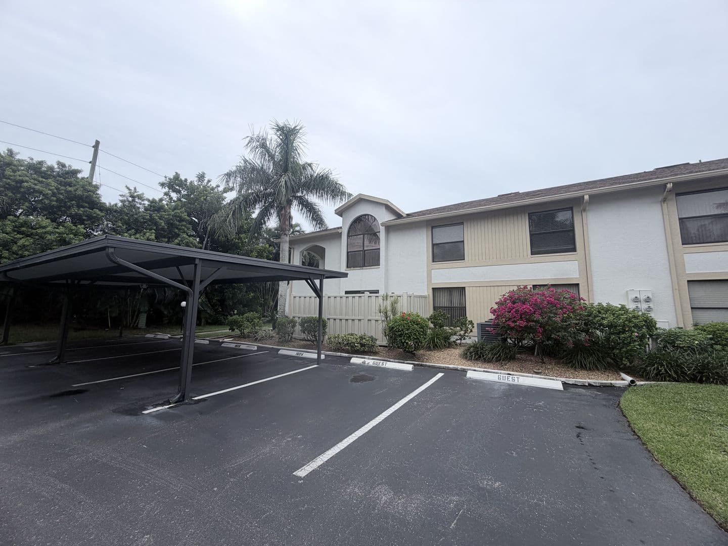 Fort Myers House: 13205 Whitehaven Ln #1608