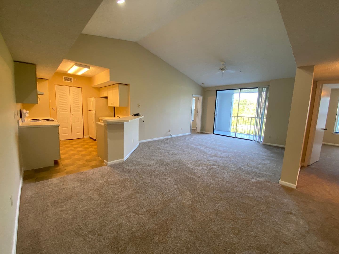 Fort Myers Apartment: 13525 Eagle Ridge Dr #634