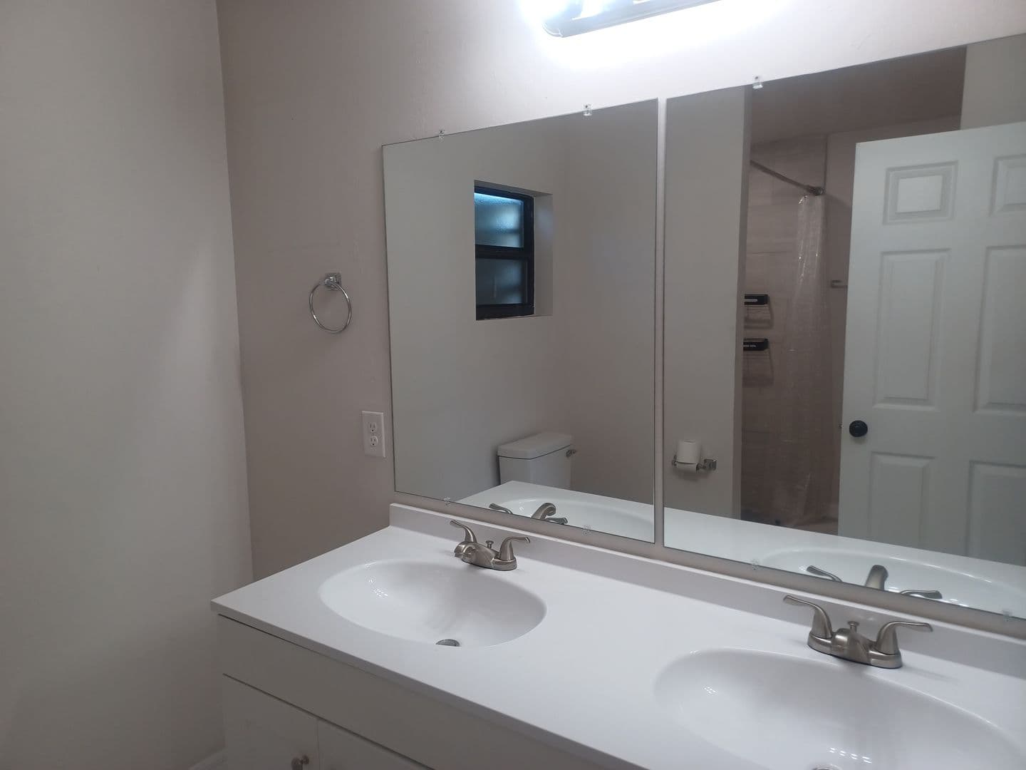 Cape Coral House: 637 NE 5th Ave