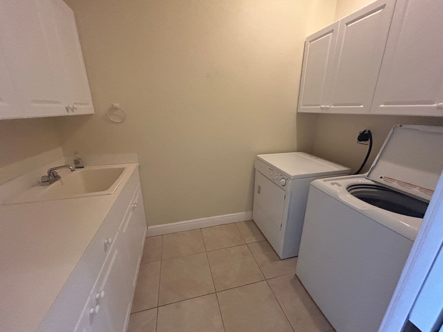 Cape Coral Apartment: 1317-1321 Gleason Pkwy
