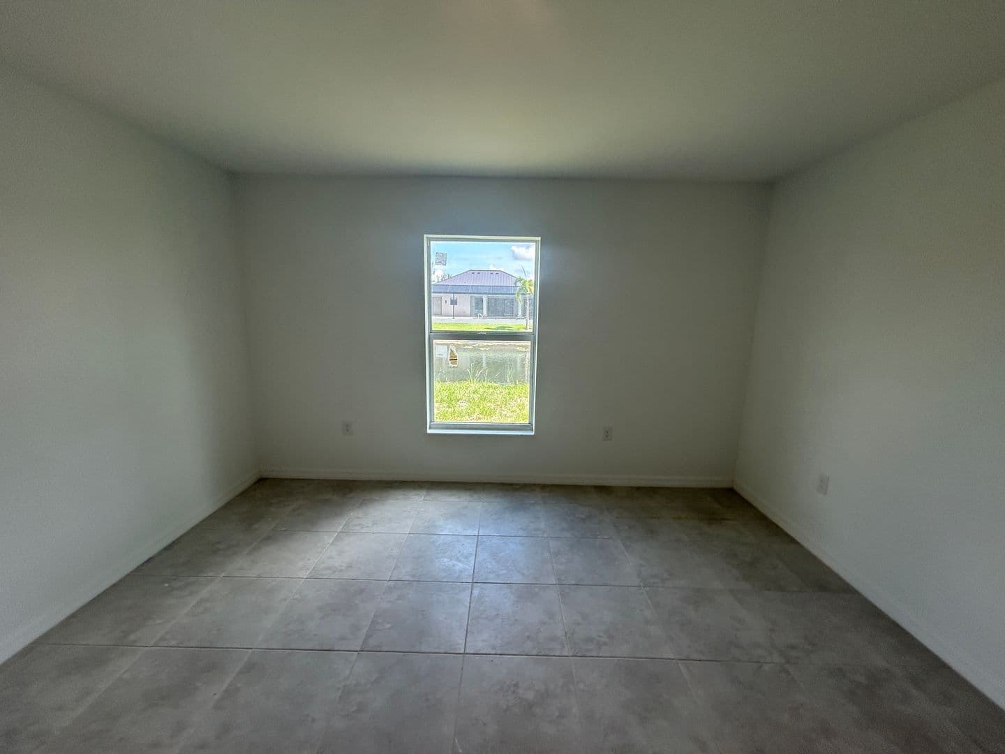 Cape Coral House: 2825 NW 25th Lane