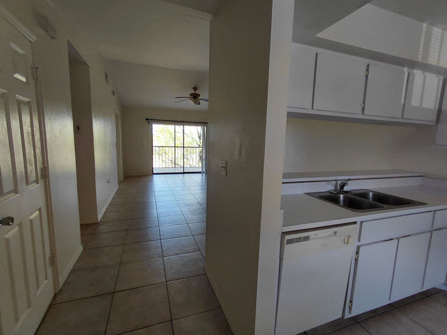 Cape Coral Apartment: 4920 Chiquita Blvd S