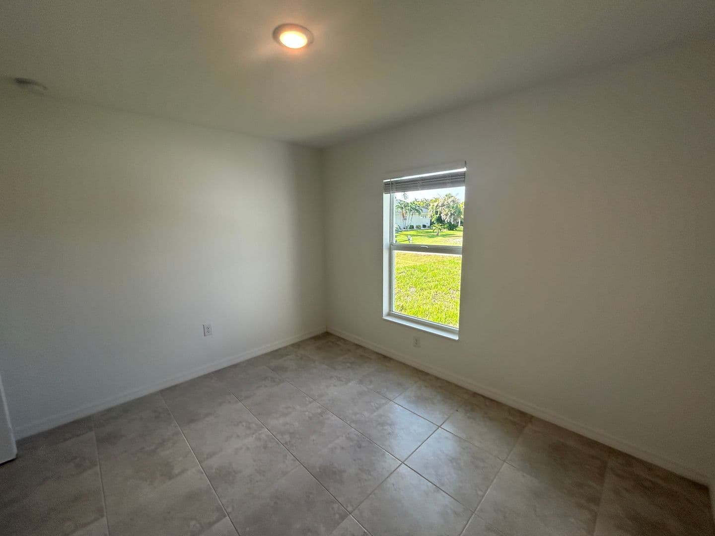 Cape Coral House: 2825 NW 25th Lane