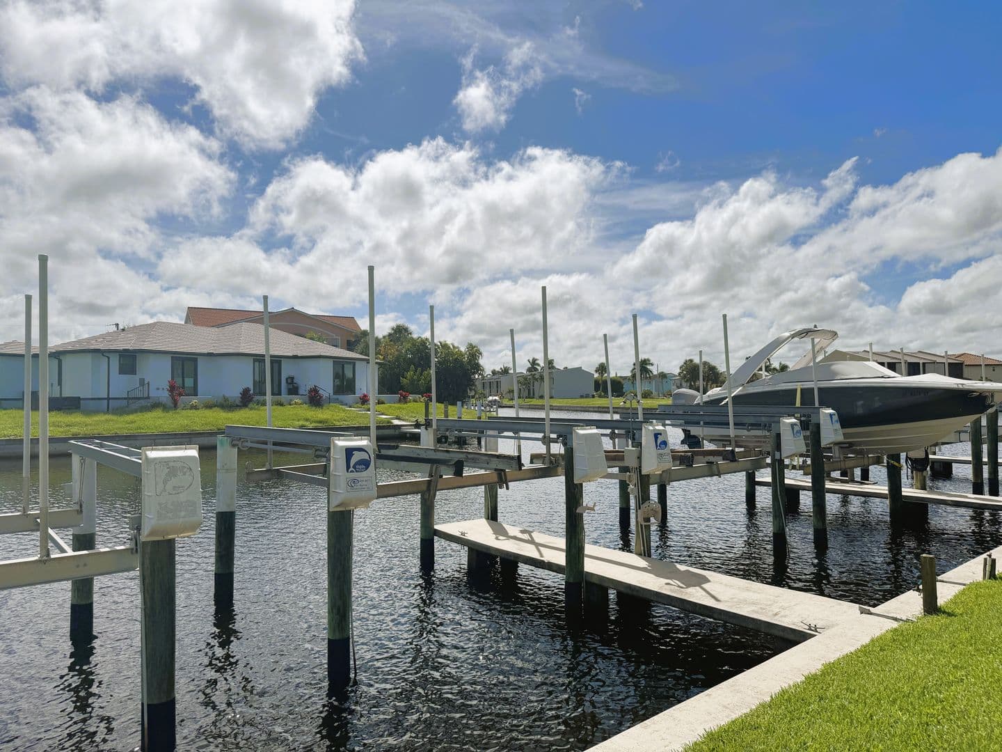 Punta Gorda Apartment: 1400 Mineo Dr