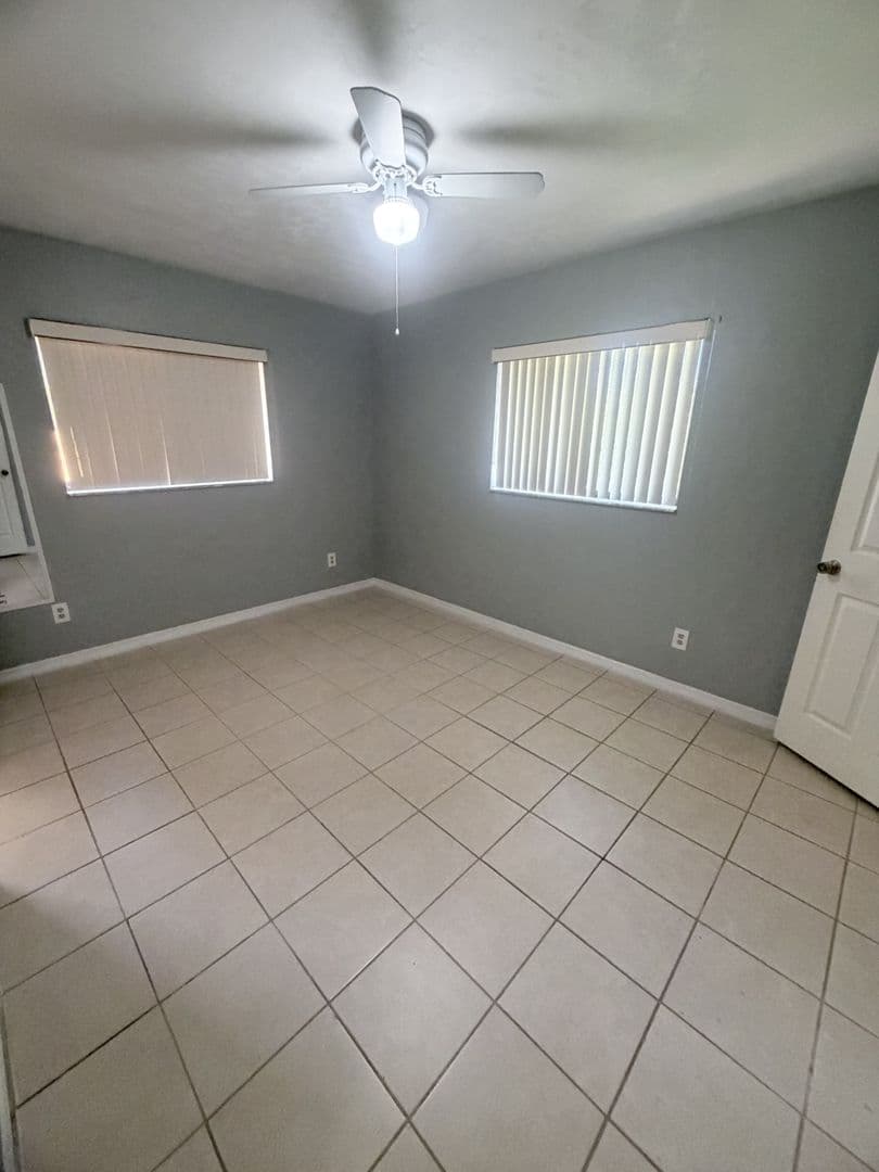 Cape Coral Apartment: 708 SE 47th St