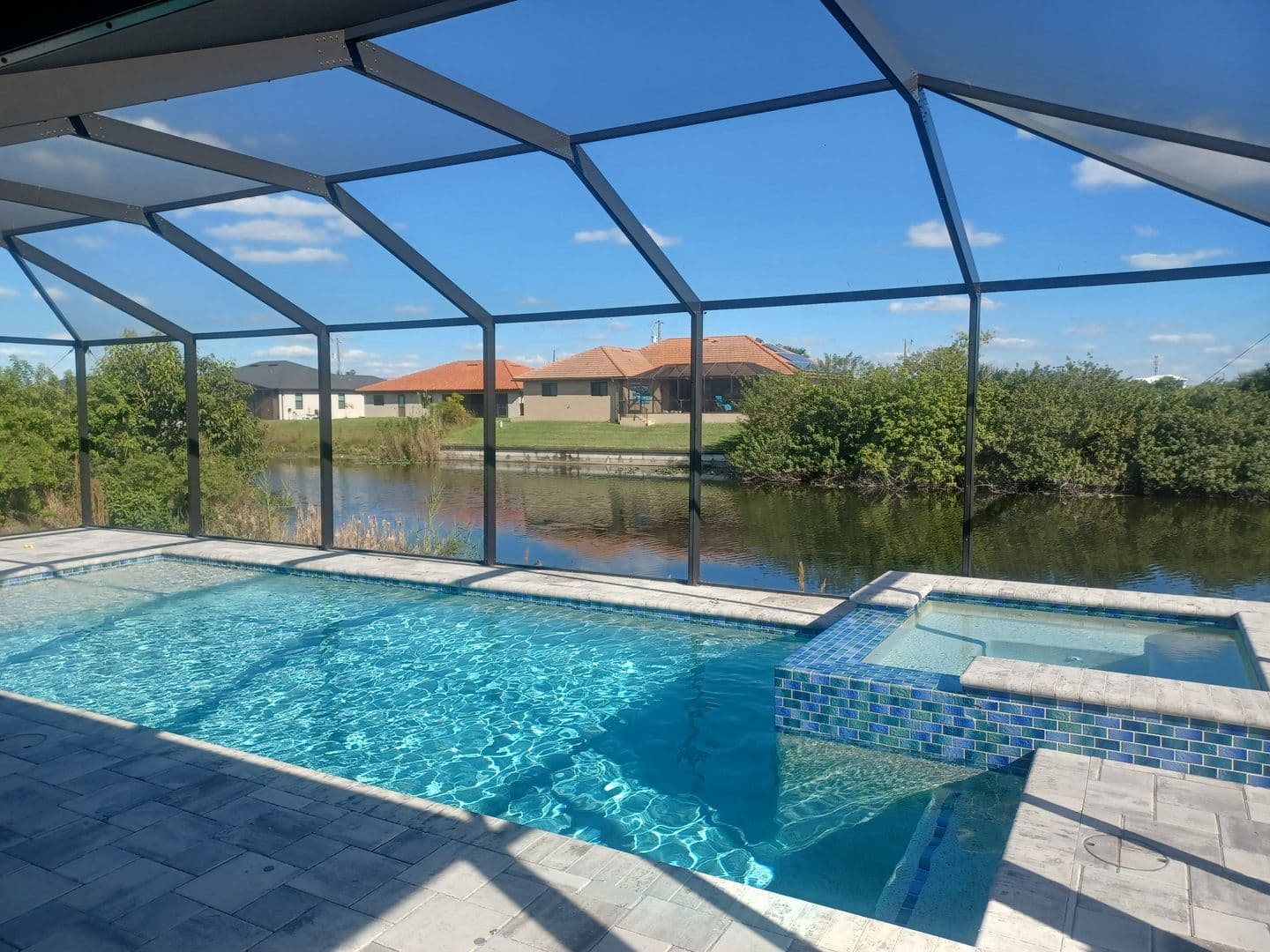 Cape Coral House: 637 NE 5th Ave