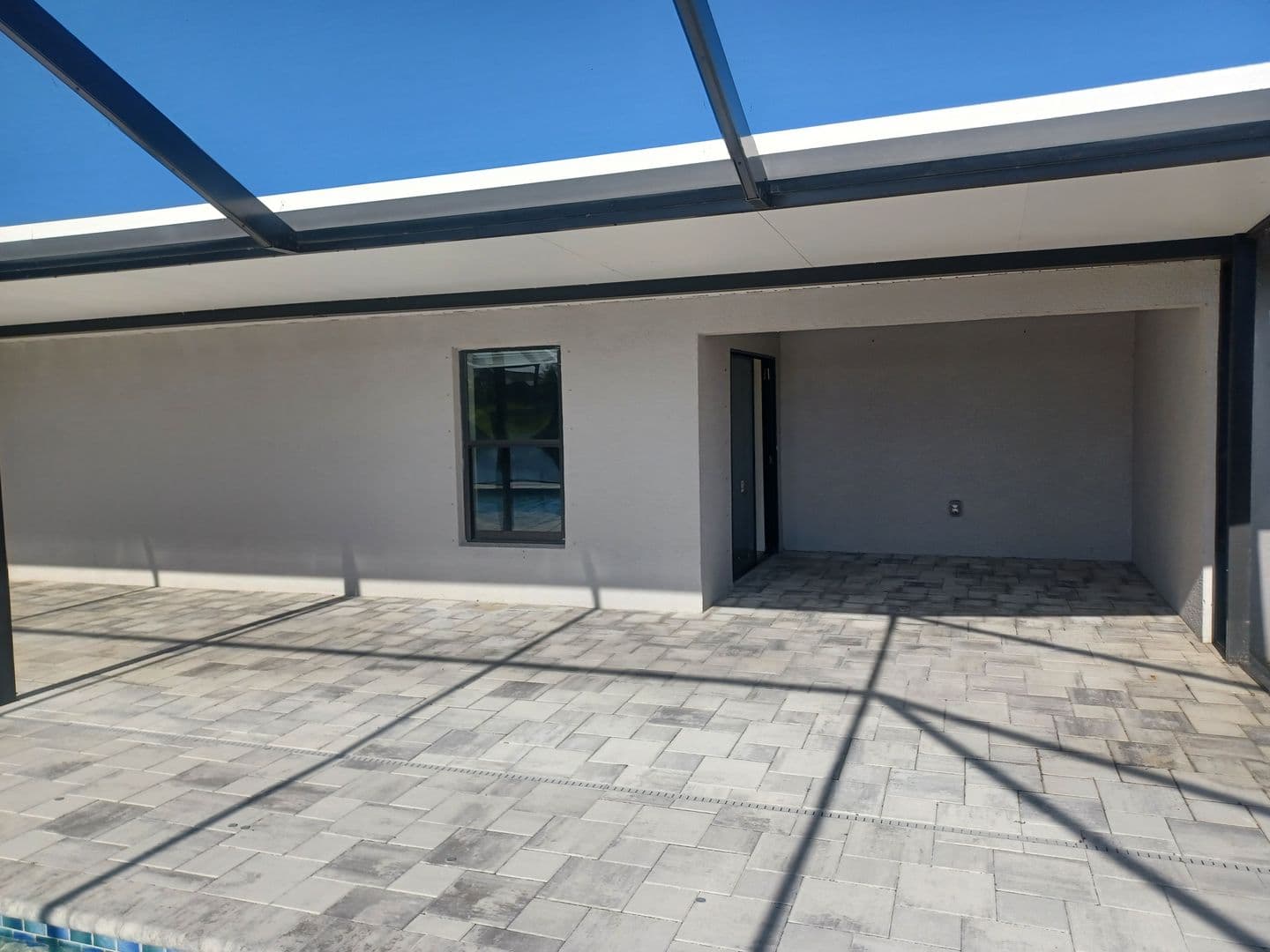 Cape Coral House: 637 NE 5th Ave