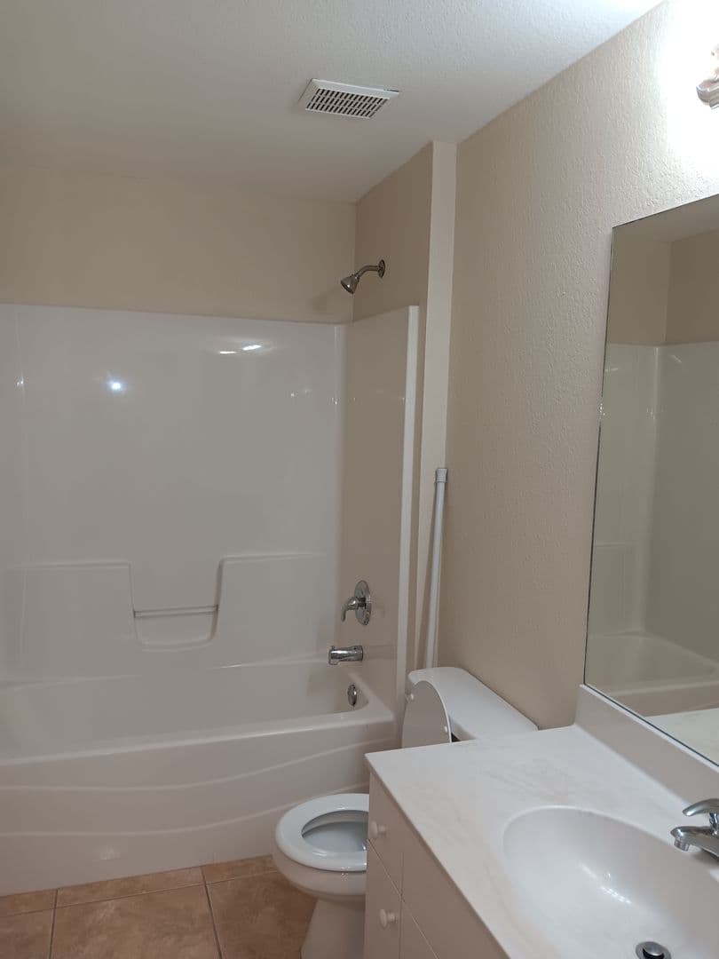 Cape Coral Apartment: 1328 SE 8th Ave