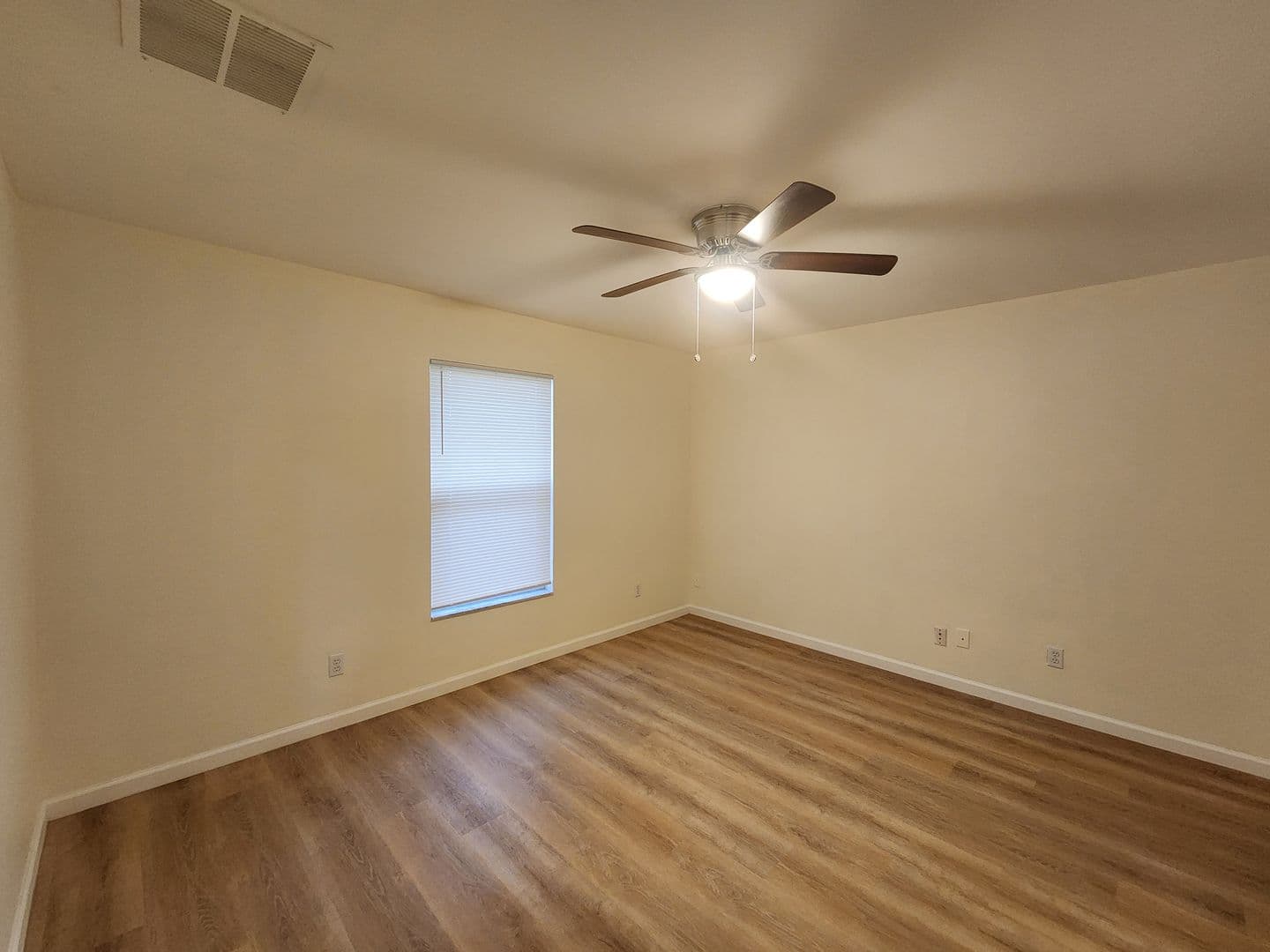 Lehigh Acres Apartment: 4713-4715 1st St SW