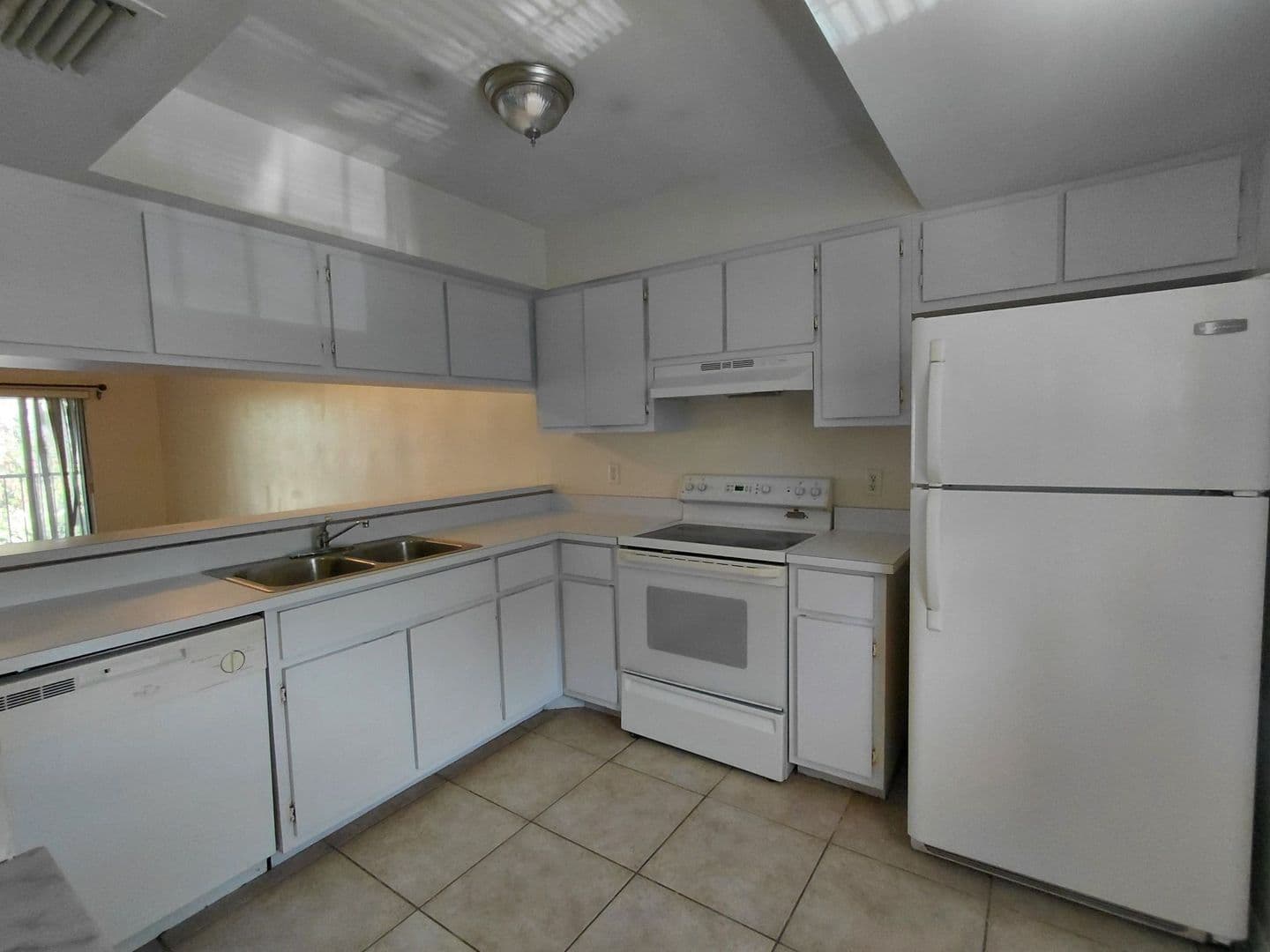 Cape Coral Apartment: 4920 Chiquita Blvd S