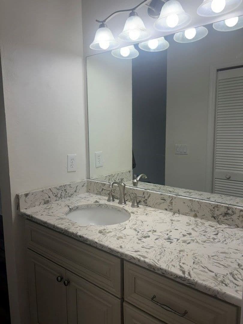 Fort Myers House: 13205 Whitehaven Ln #1608
