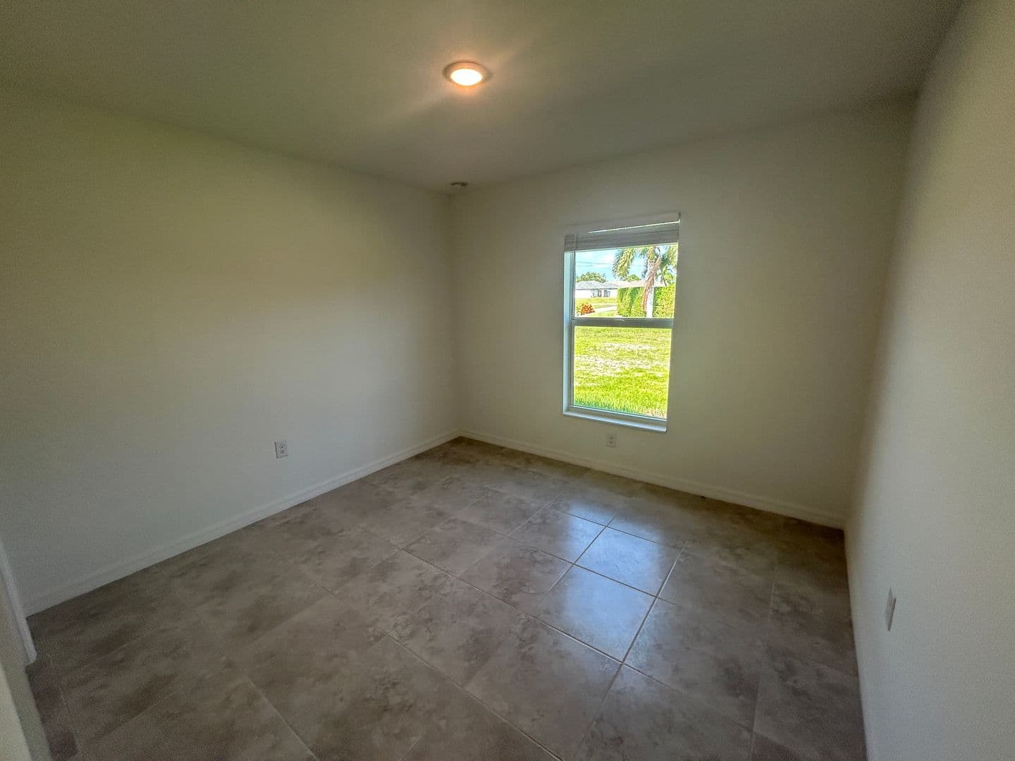 Cape Coral House: 2825 NW 25th Lane