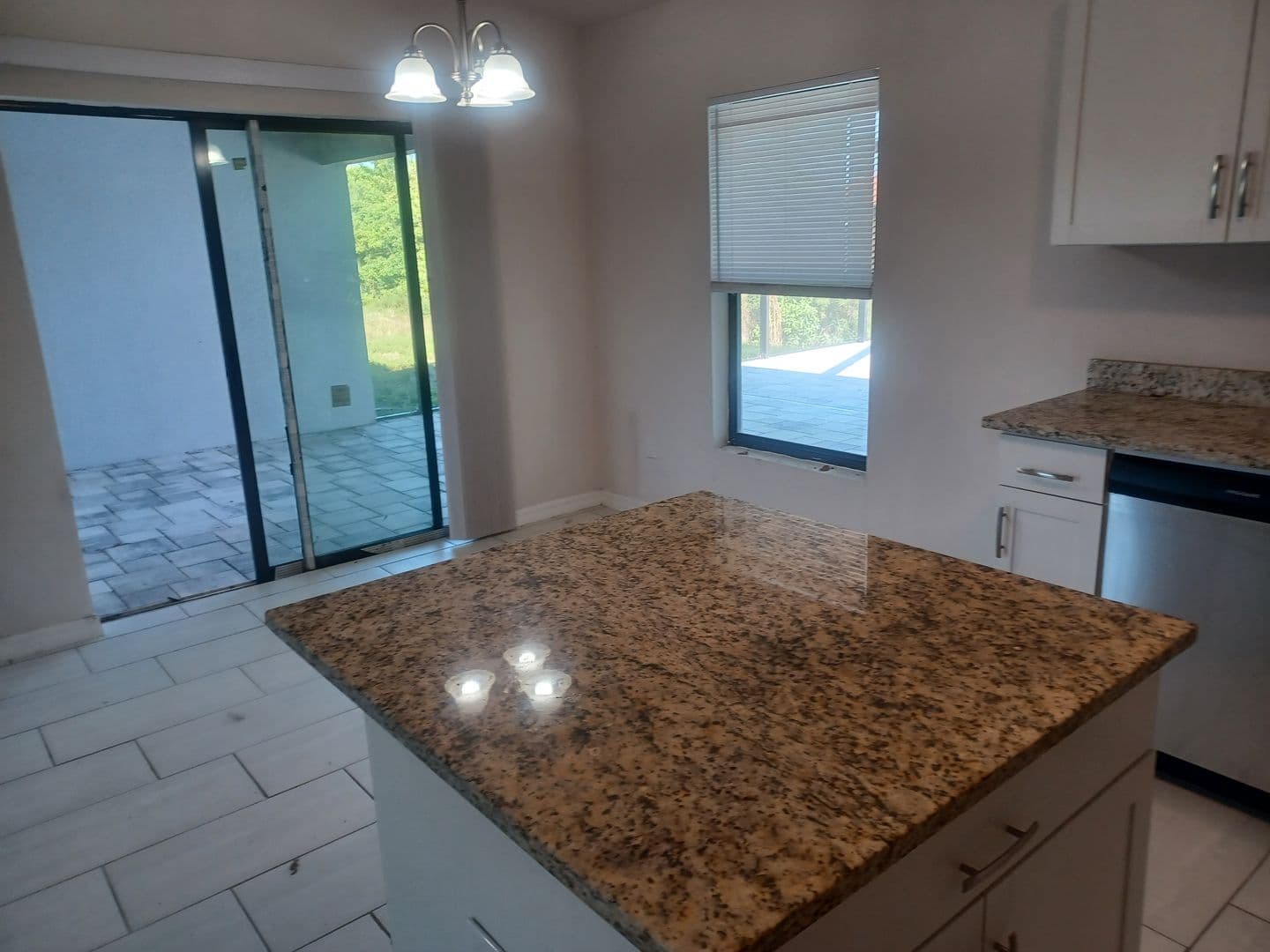 Cape Coral House: 637 NE 5th Ave