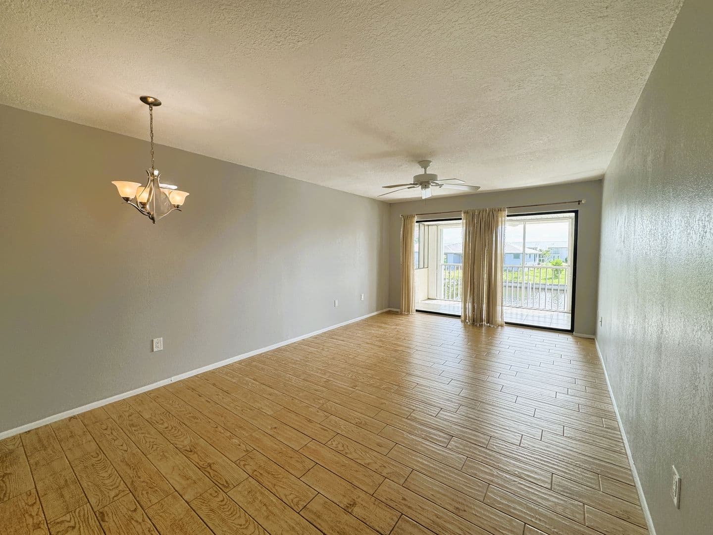 Punta Gorda Apartment: 1400 Mineo Dr