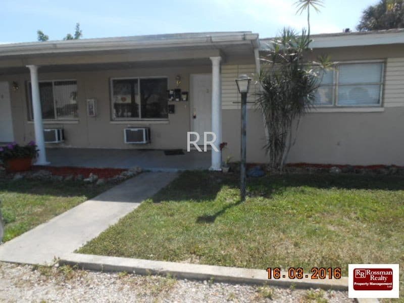 Cape Coral Apartment: 1316 Miramar St