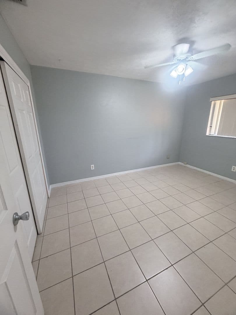 Cape Coral Apartment: 708 SE 47th St
