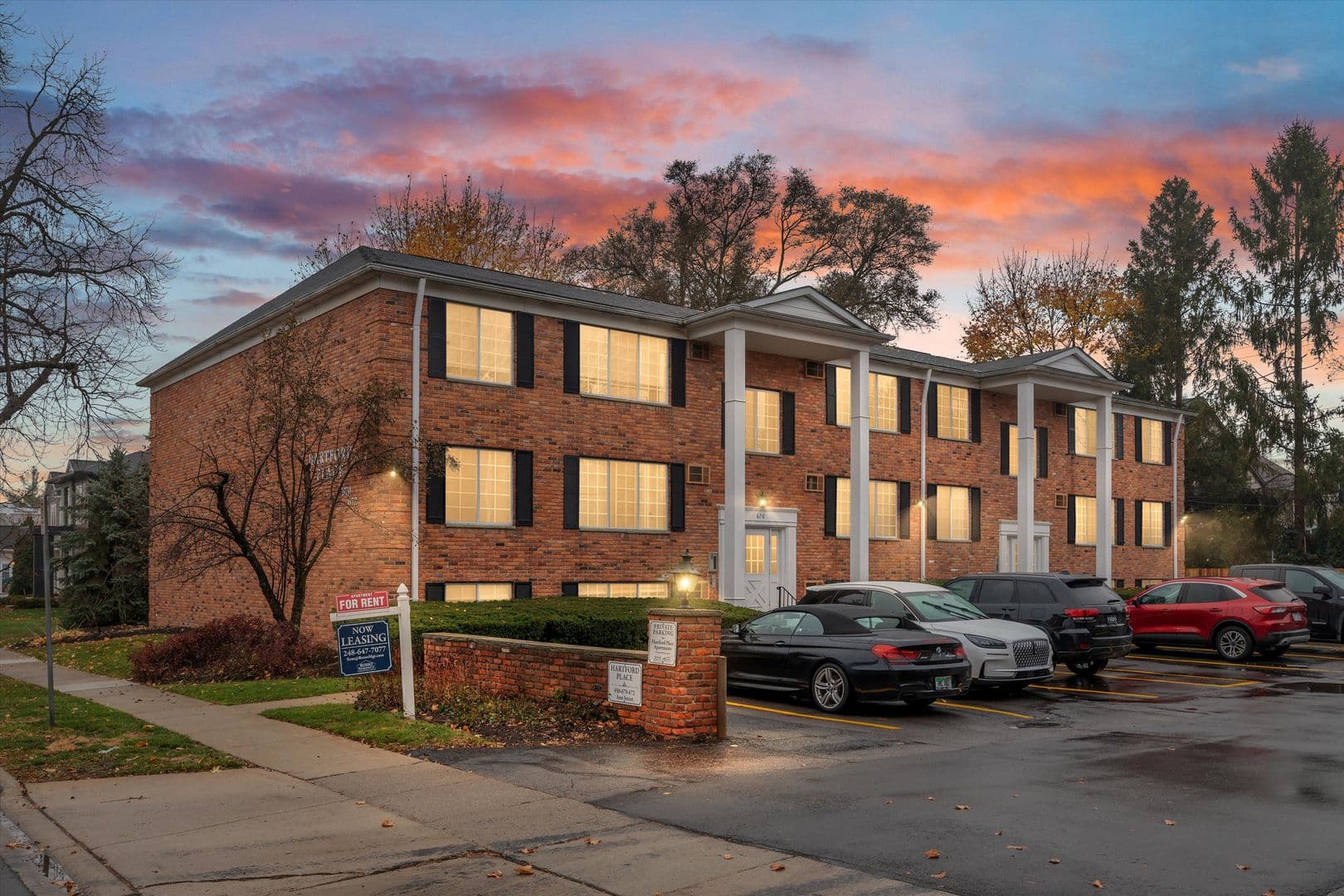 BIRMINGHAM Apartment: 650 ANN STREET
