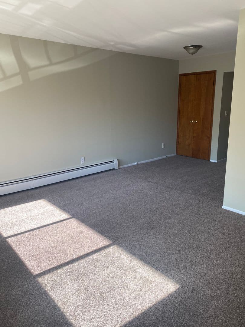 BIRMINGHAM Apartment: 2567 EAST MAPLE ROAD