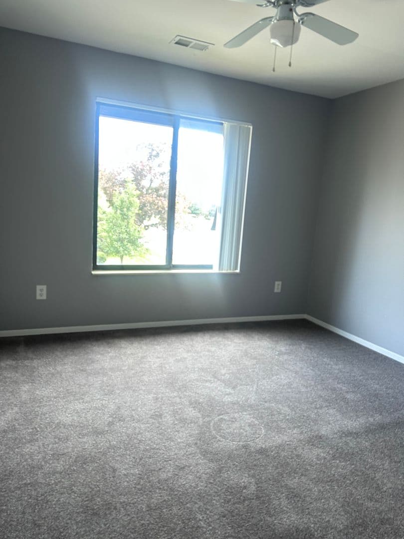 BIRMINGHAM Apartment: 2233-2457 E. MAPLE