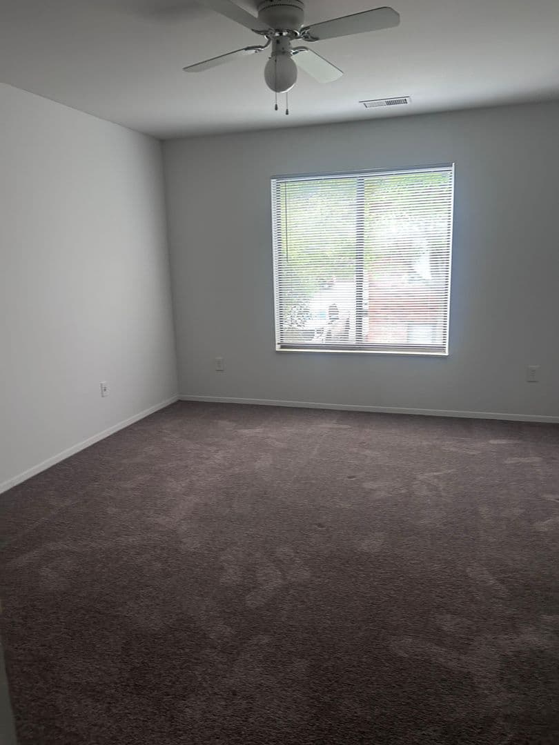 BIRMINGHAM Apartment: 2233-2457 E. MAPLE