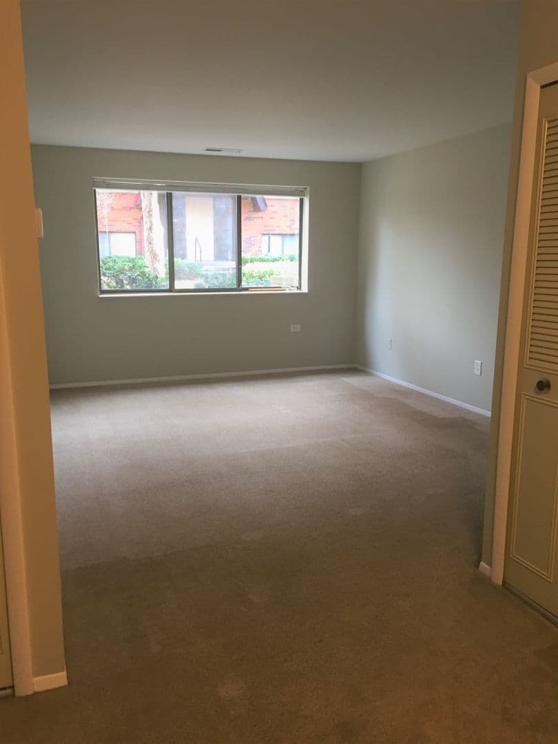 BIRMINGHAM Apartment: 2233-2457 E. MAPLE