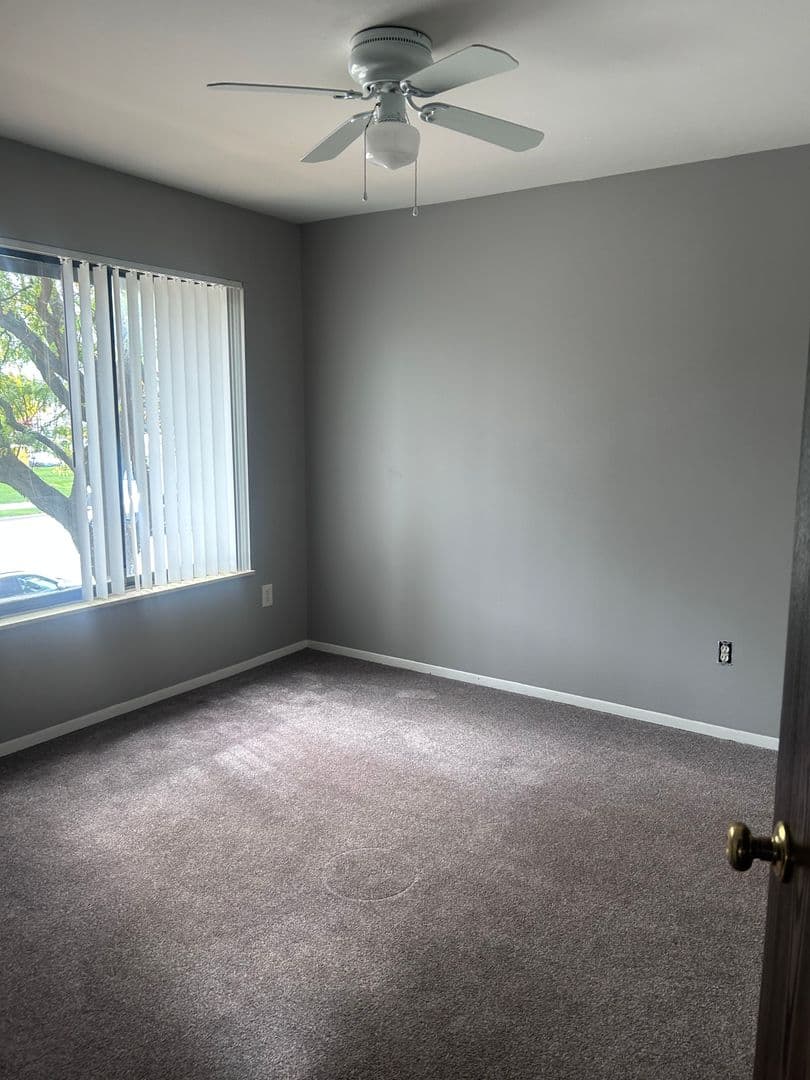 BIRMINGHAM Apartment: 2233-2457 E. MAPLE