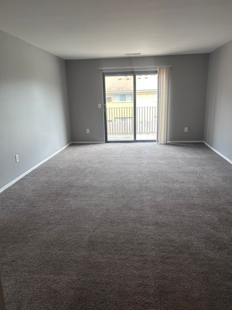 BIRMINGHAM Apartment: 2233-2457 E. MAPLE