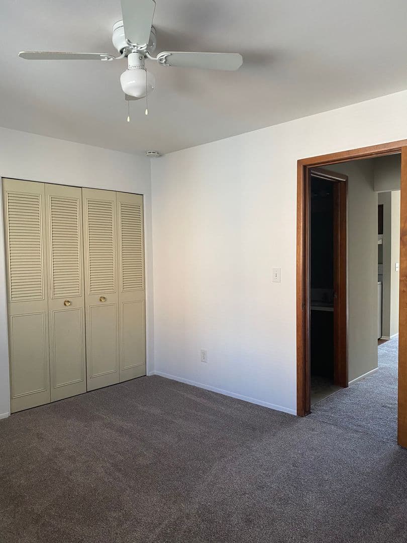 BIRMINGHAM Apartment: 2567 EAST MAPLE ROAD