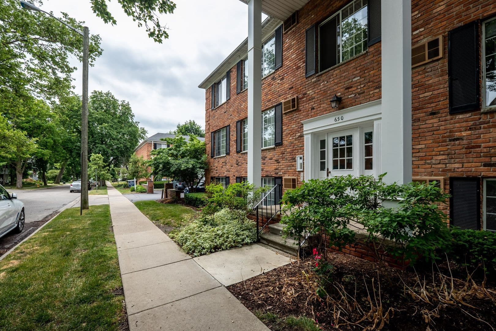 BIRMINGHAM Apartment: 650 ANN STREET