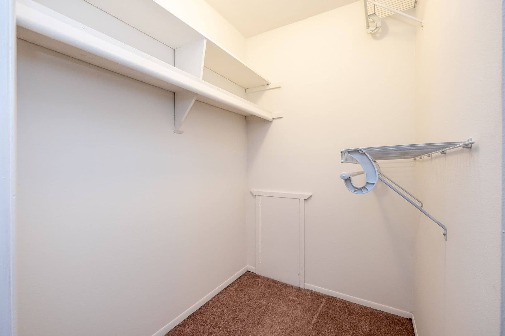 BIRMINGHAM Apartment: 650 ANN STREET