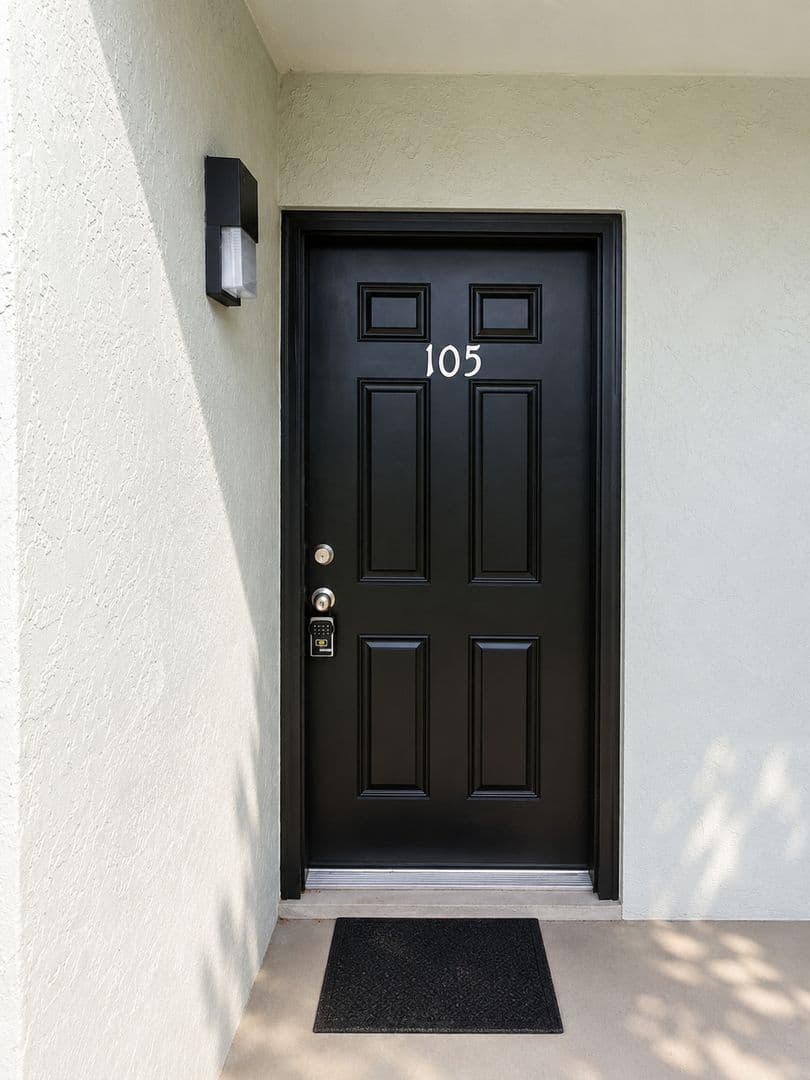 Tampa Condo: 2812 Somerset Park Dr, Unit 105