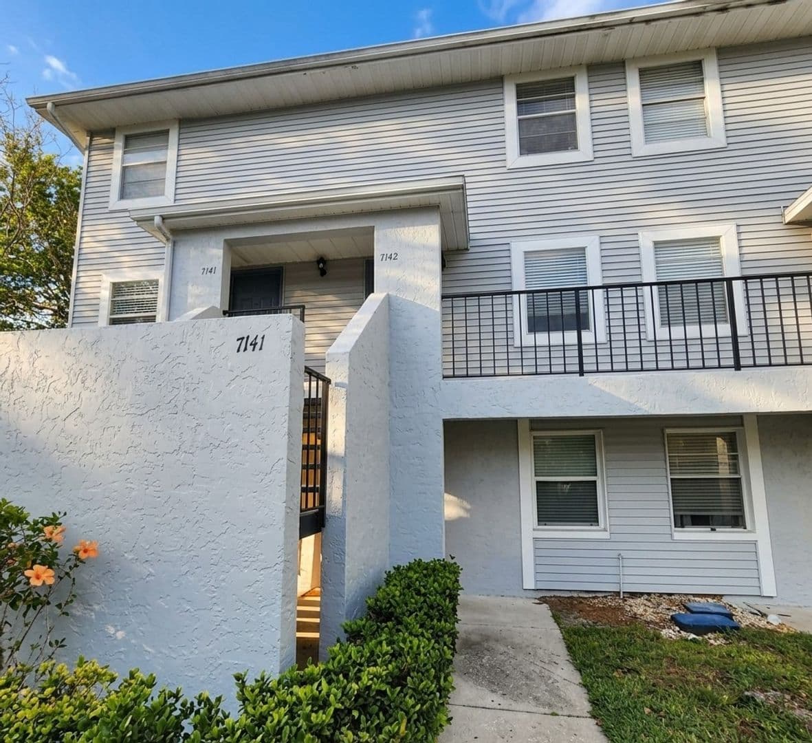 Tampa Condo: 7141 E Bank Dr