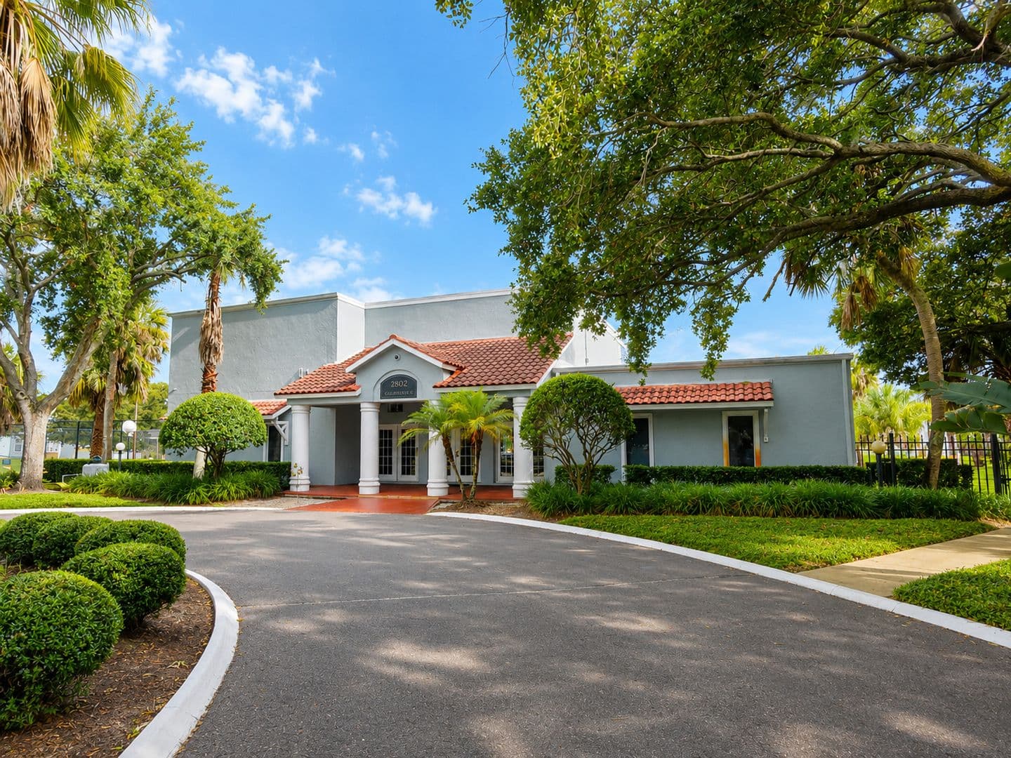 Tampa Condo: 2812 Somerset Park Dr, Unit 105